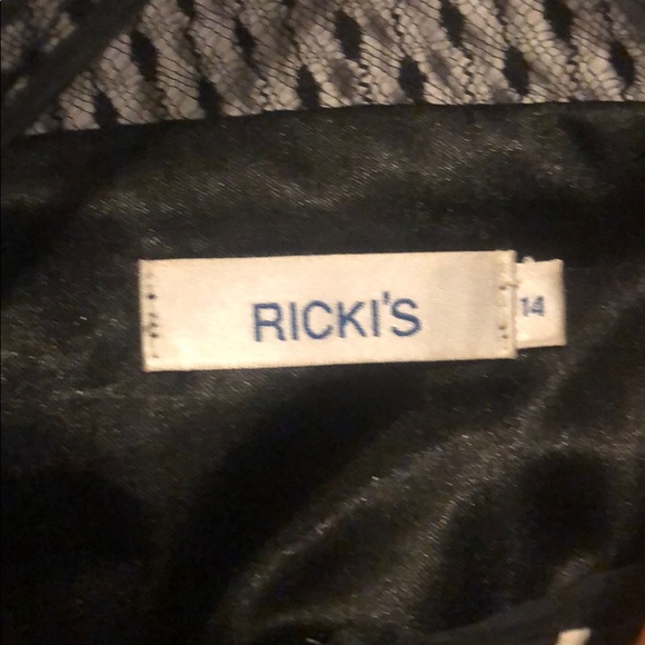 Mesh top, graphic print dress with pockets - Picture 2 of 2